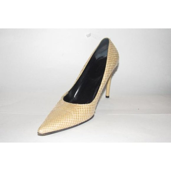 Gucci Champagne Colored Snakeskin Leather Pumps - Picture 7 of 12